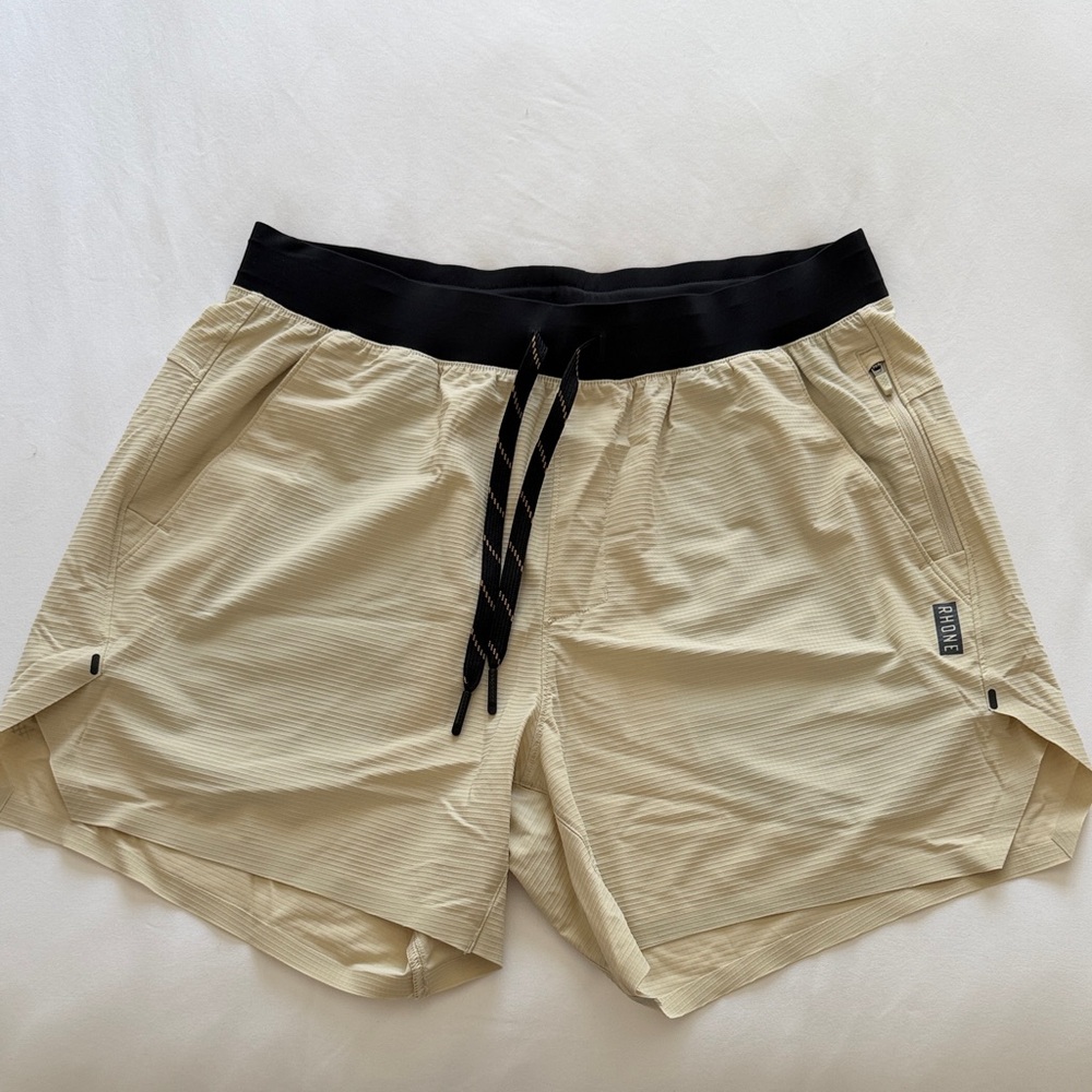 Men’s Rhone 5” Pursuit Short size M